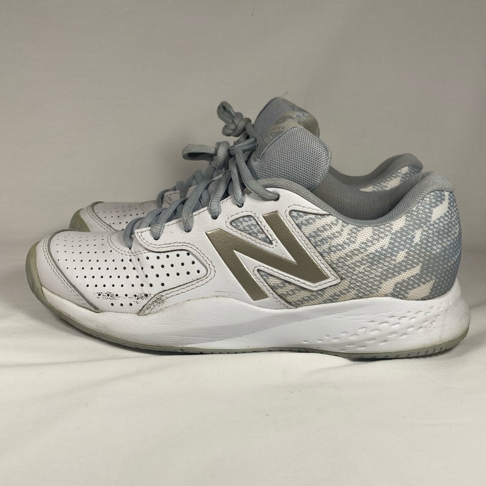 New Balance 696 Women's Cross Training Shoes